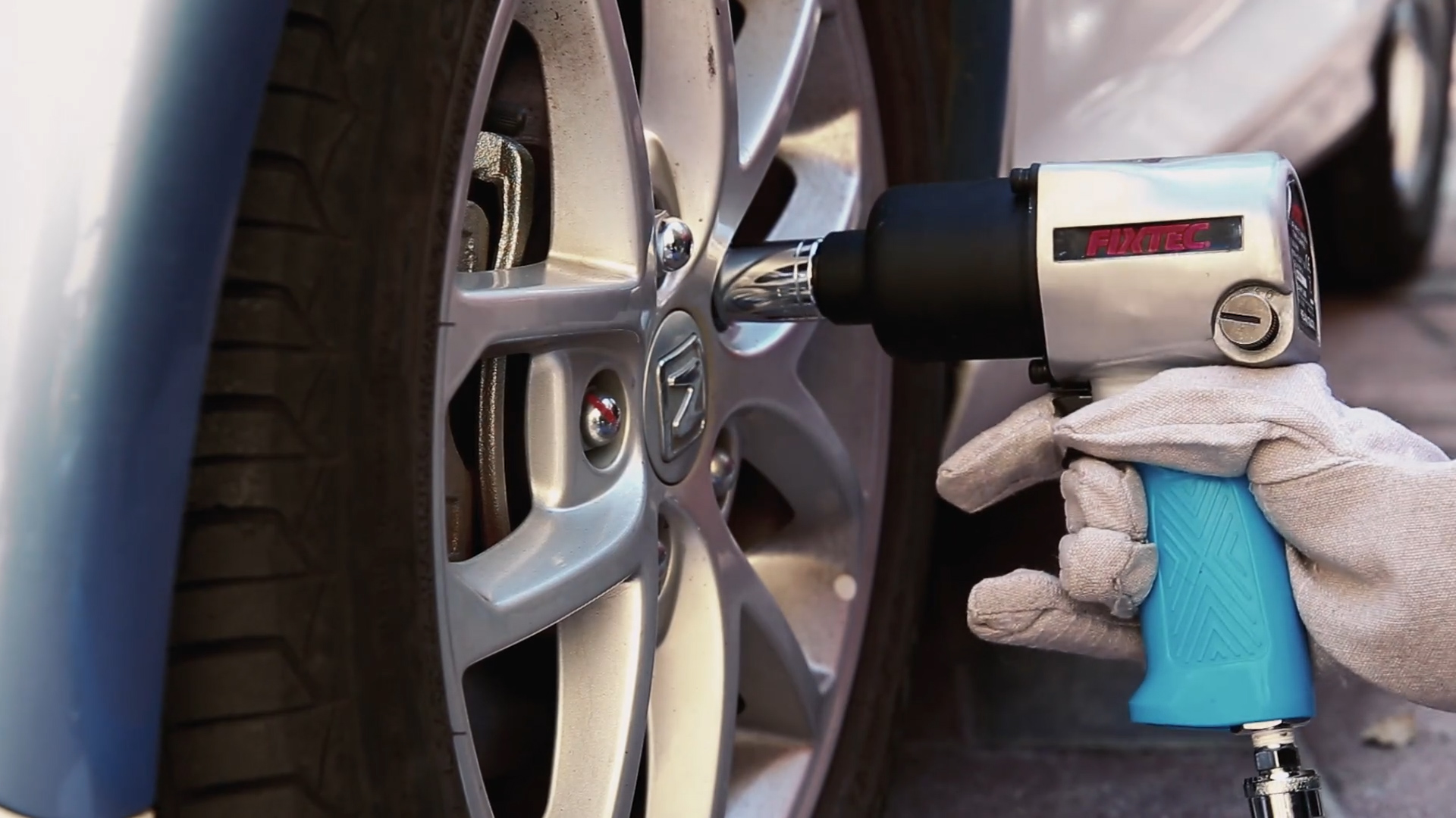FIXTEC Пневматический ударный гайковерт